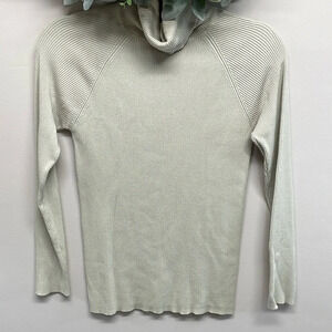 525 America Ribbed Knit Turtleneck Sweater M